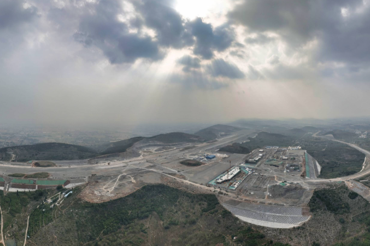 航拍棗莊翼云機(jī)場(chǎng)建設(shè)進(jìn)程順利推進(jìn) 預(yù)計(jì)年底前完成多項(xiàng)主體工程